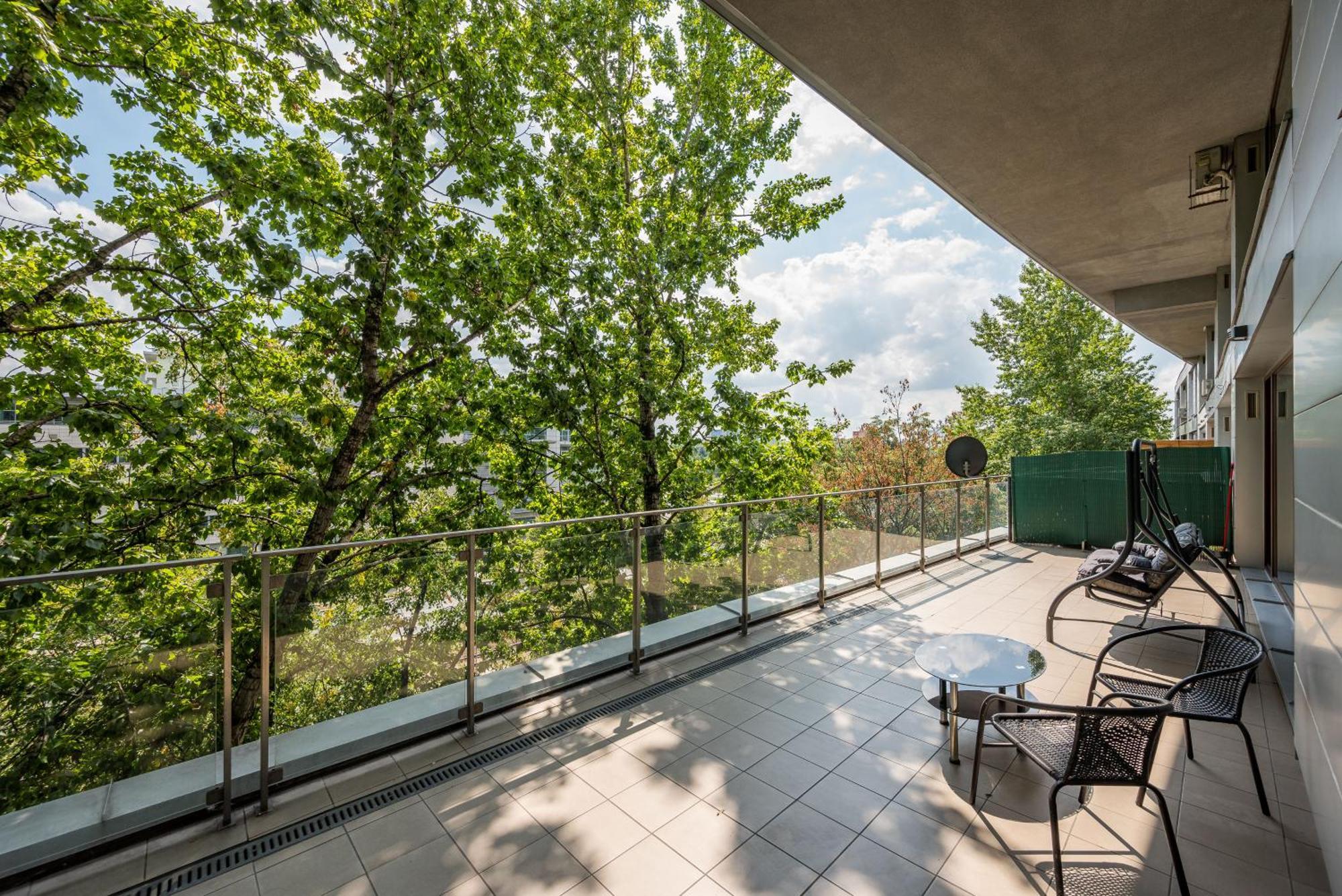Ochota Deluxe Apartment Warszawa Exteriör bild